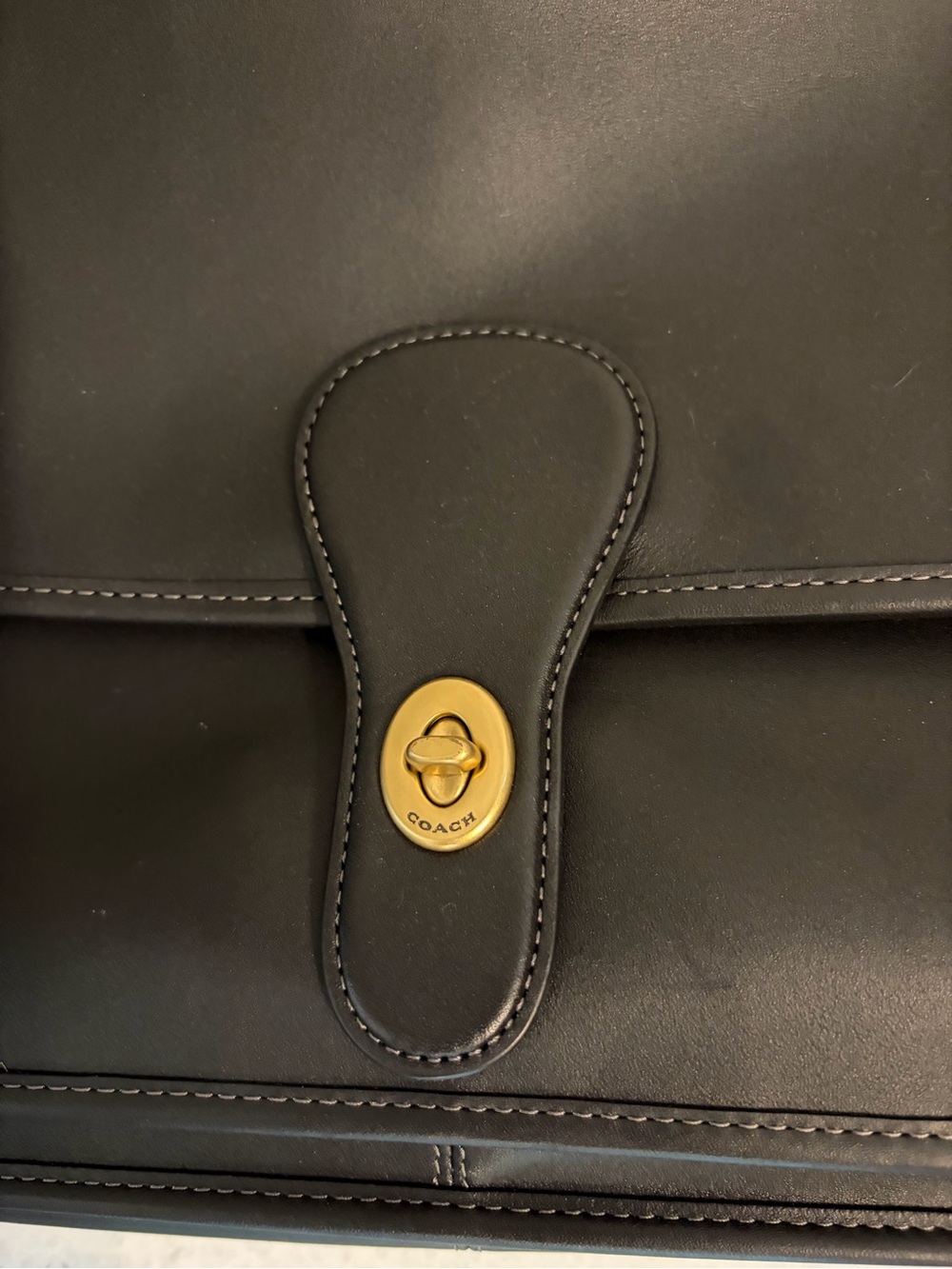 Coach Metropolitan Messenger Bag with Mustard Suede Interior and Gold Hardware - Picture 4 of 7